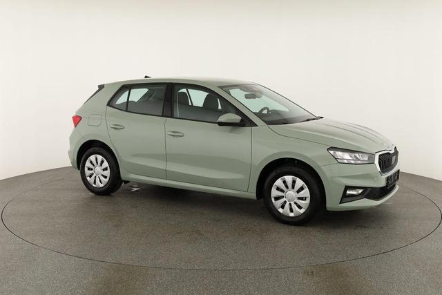 Skoda Fabia Selection 1.0 TSI Selection, AHK, Tempomat, Ladeboden, Park, Winterpaket, SmartLink, 4-J Garantie 