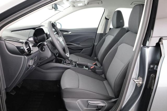 Skoda Fabia Selection 1.0 TSI Selection, AHK, Tempomat, Ladeboden, Park, Winterpaket, SmartLink, 4-J Garantie 