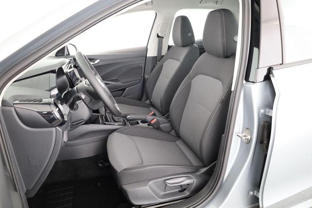 Skoda Fabia Selection 1.0 TSI Selection, AHK, Tempomat, Ladeboden, Park, Winterpaket, SmartLink, 4-J Garantie 