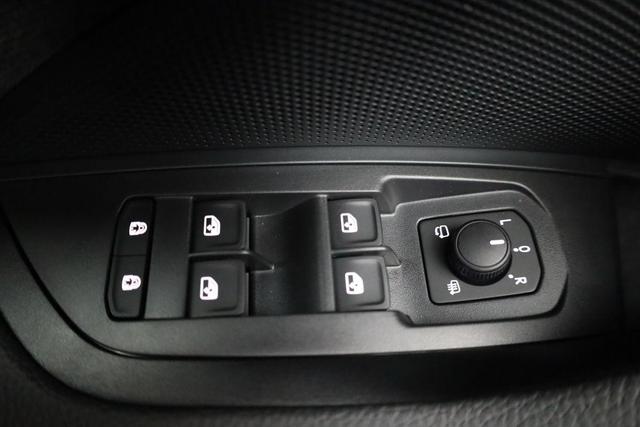 Skoda Kodiaq 1.5 TSI iV 150 kW Selection Selection, AHK, Pano, Navi, Kamera, Side, el. Klappe, sofort 