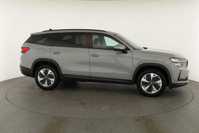 Skoda Kodiaq 1.5 TSI iV 150 kW Selection Selection, AHK, Pano, Navi, Kamera, Side, el. Klappe, Winter, sofort 