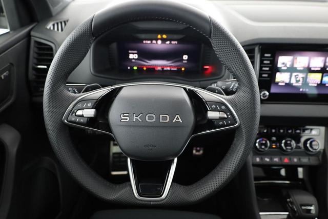 Skoda Karoq Sportline 1.5 TSI DSG Sportline, Pano, AHK, Navi, CANTON, Matrix, AreaView, Side, Kamera, el. Klappe, FS-beheizbar, 5 J.-Garantie 