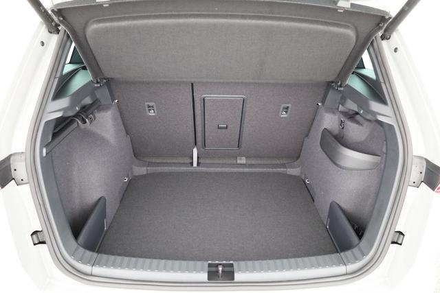 Skoda Karoq Sportline 1.5 TSI DSG Sportline, Pano, AHK, Navi, CANTON, Matrix, AreaView, Side, Kamera, el. Klappe, FS-beheizbar, 5 J.-Garantie 
