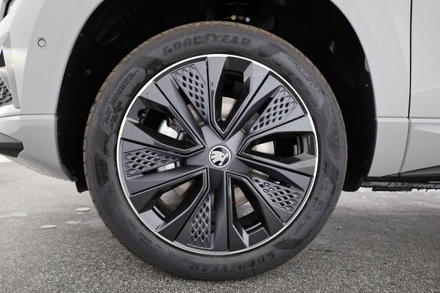 Skoda Karoq Sportline 1.5 TSI DSG Sportline, Pano, AHK, Navi, CANTON, Matrix, AreaView, Side, Kamera, el. Klappe, FS-beheizbar, 5 J.-Garantie 