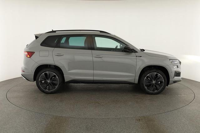 Skoda Karoq Sportline 1.5 TSI DSG Sportline, Pano, AHK, Navi, CANTON, Matrix, AreaView, Side, Kamera, el. Klappe, FS-beheizbar, 5 J.-Garantie 
