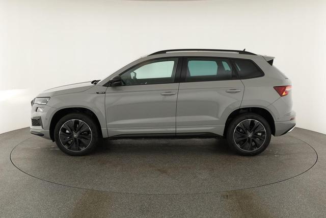 Skoda Karoq Sportline 1.5 TSI DSG Sportline, Pano, AHK, Navi, CANTON, Matrix, AreaView, Side, Kamera, el. Klappe, FS-beheizbar, 5 J.-Garantie 