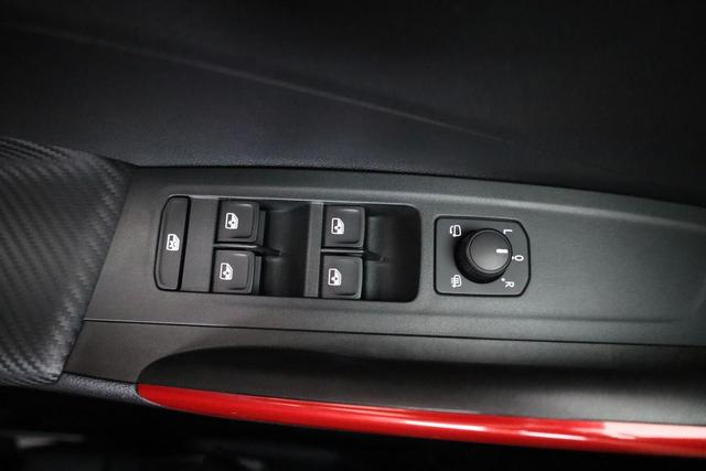 Skoda Fabia Monte Carlo 1.5 TSI DSG Carlo, Ladeboden, LED, Kamera, App-Connect, Winter, 17-Zoll 