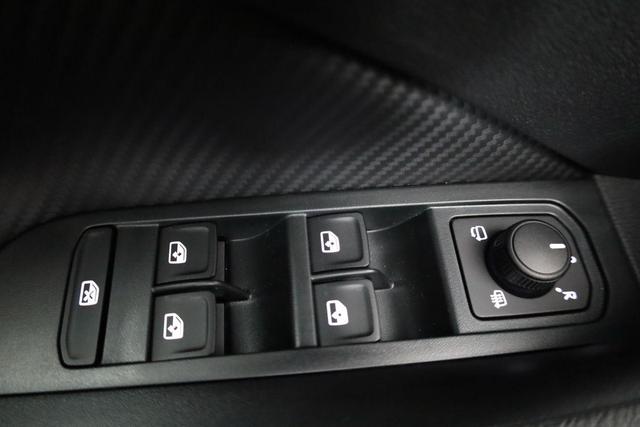 Skoda Kamiq Monte Carlo 1.0 TSI DSG Carlo, Pano, AHK, Navi, Matrix, el.Klappe, 18-Zoll, 5 J.-Garantie 