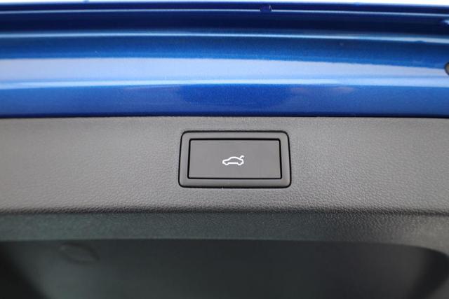 Skoda Kamiq Monte Carlo 1.0 TSI DSG Carlo, Pano, AHK, Navi, Matrix, el.Klappe, 18-Zoll, 5 J.-Garantie 