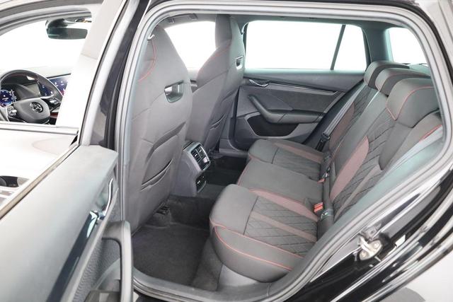 Skoda Octavia Combi RS 2.0 TDI DSG, Navi, Matrix, Side 