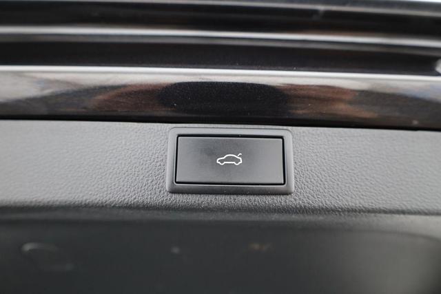 Skoda Octavia Combi RS 2.0 TDI DSG, Navi, Matrix, Side 