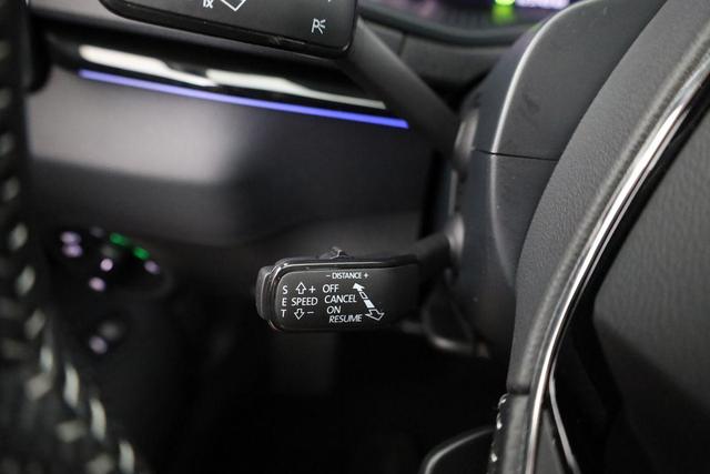 Skoda Karoq Sportline 1.5 TSI DSG Sportline, AHK, Navi, el. Klappe, ACC, Kamera, 19-Zoll 