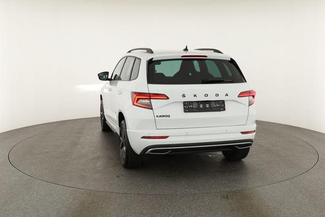 Skoda Karoq Sportline 1.5 TSI DSG Sportline, AHK, Navi, el. Klappe, ACC, Kamera, 19-Zoll 