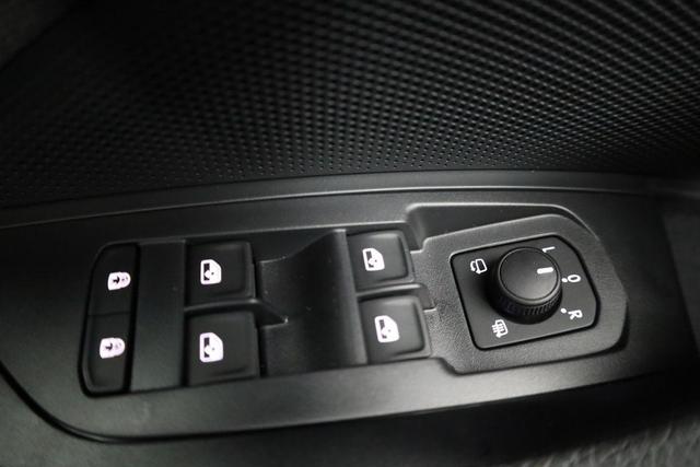 Skoda Kodiaq 2.0 TDI 110 kW Selection DSG Selection, 7-Sitzer, AHK, Navi, Side, Kamera, Winter, 4 J.-Garantie 