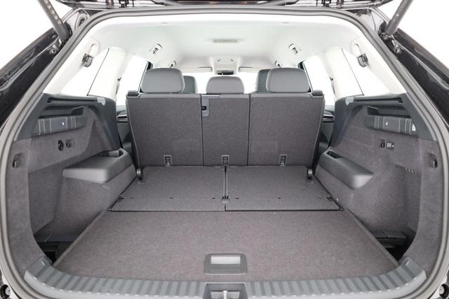 Skoda Kodiaq 2.0 TDI 110 kW Selection DSG Selection, 7-Sitzer, AHK, Navi, Side, Kamera, Winter, 4 J.-Garantie 