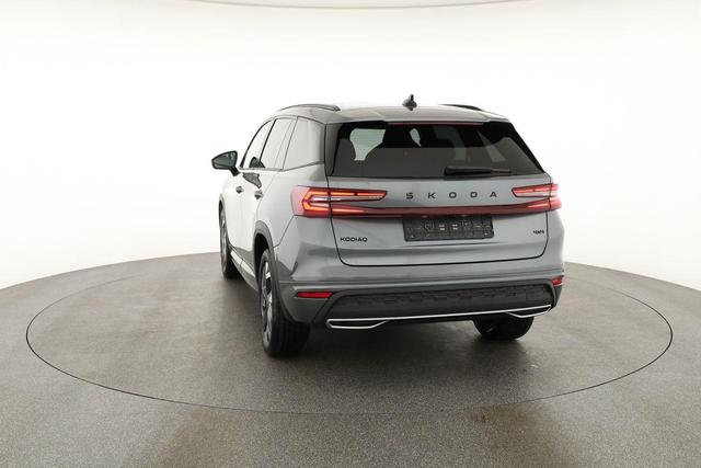 Skoda Kodiaq 2.0 TDI 142 kW 4x4 Sportline DSG Sportline, Pano, AHK, Navi, Matrix, Side, Kamera, Winter, 19-Zoll, 4 J.-Garantie 