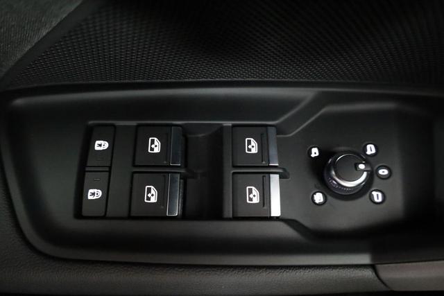Audi A3 Sportback TFSI 110 kW S line 35 S-tronic S-LINE, AHK, Matrix, Navi, el. Klappe, Kamera, Winter, 3 J.-Garantie 