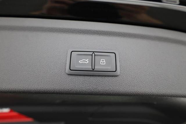 Audi A3 Sportback TFSI 110 kW S line 35 S-tronic S-LINE, AHK, Matrix, Navi, el. Klappe, Kamera, Winter, 3 J.-Garantie 