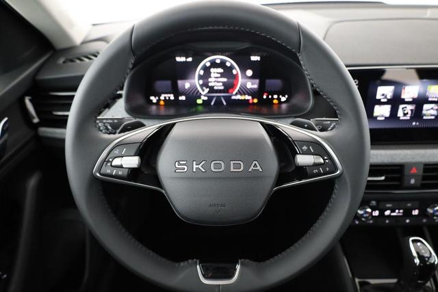Skoda Kamiq Selection 1.5 TSI DSG Selection, AHK, LED, Kamera, Ladeboden, 16-Zoll, 4 J.-Garantie 