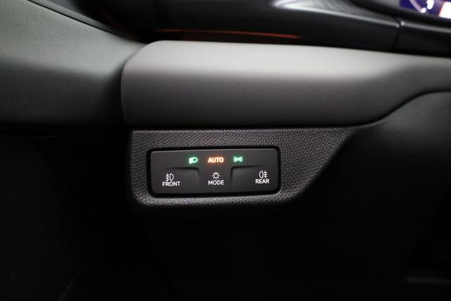 Cupra Terramar 1.5 eTSI DSG, Pano, AHK, Matrix, Navi, HuD, el. Klappe, 20-Zoll 