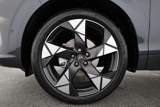Cupra Terramar 1.5 eTSI DSG, Pano, AHK, Matrix, Navi, HuD, el. Klappe, 20-Zoll 