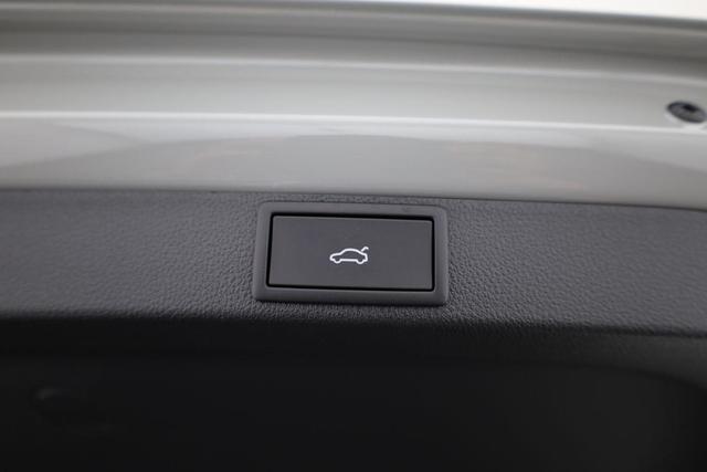 Skoda Octavia Combi 2.0 TDI 110 kW Sportline DSG Sportline, AHK, Navi, Matrix, Side, Kamera, Winter, 5 J.-Garantie 