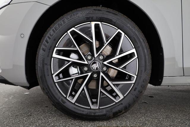 Skoda Octavia Combi 2.0 TDI 110 kW Sportline DSG Sportline, AHK, Navi, Matrix, Side, Kamera, Winter, 5 J.-Garantie 
