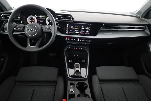 Audi A3 Sportback TFSI 110 kW S line 35 S-tronic S-LINE, AHK, Matrix, Navi, el. Klappe, Kamera, Winter, 3 J.-Garantie 