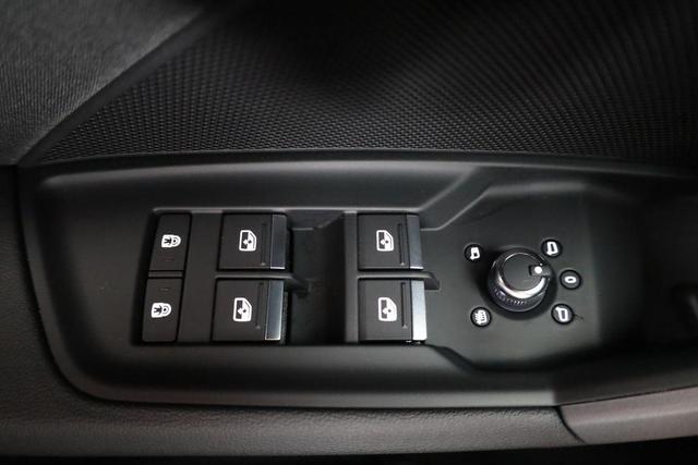 Audi A3 Sportback TFSI 110 kW S line 35 S-tronic S-LINE, AHK, Matrix, Navi, el. Klappe, Kamera, Winter, 3 J.-Garantie 
