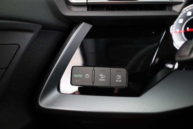 Audi A3 Sportback TFSI 110 kW S line 35 S-tronic S-LINE, AHK, Matrix, Navi, el. Klappe, Kamera, Winter, 3 J.-Garantie 