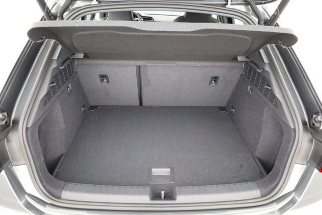 Audi A3 Sportback TFSI 110 kW S line 35 S-tronic S-LINE, AHK, Matrix, Navi, el. Klappe, Kamera, Winter, 3 J.-Garantie 