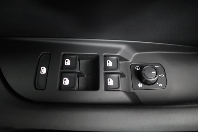 Cupra Terramar 1.5 eTSI 110 kW DSG, Pano, AHK, Matrix, Navi, HuD, el. Klappe, 20-Zoll 