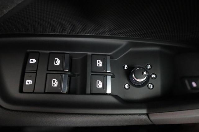 Audi A3 Sportback TFSI 110 kW S line 35 S-tronic S-LINE, AHK, Matrix, Navi, el. Klappe, Kamera, Winter, 3 J.-Garantie 