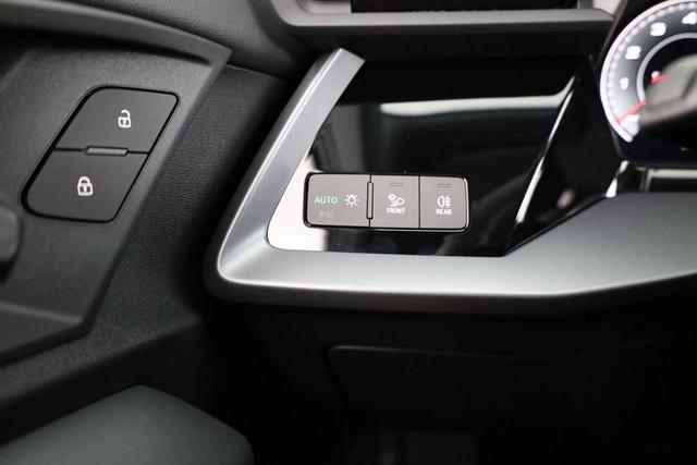 Audi A3 Sportback TFSI 110 kW S line 35 S-tronic S-LINE, AHK, Matrix, Navi, el. Klappe, Kamera, Winter, 3 J.-Garantie 