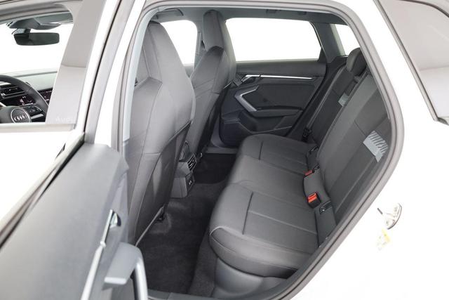 Audi A3 Sportback TFSI 110 kW S line 35 S-tronic S-LINE, AHK, Matrix, Navi, el. Klappe, Kamera, Winter, 3 J.-Garantie 