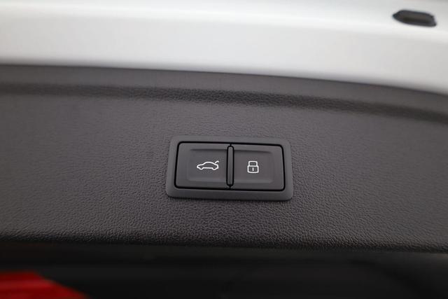Audi A3 Sportback TFSI 110 kW S line 35 S-tronic S-LINE, AHK, Matrix, Navi, el. Klappe, Kamera, Winter, 3 J.-Garantie 
