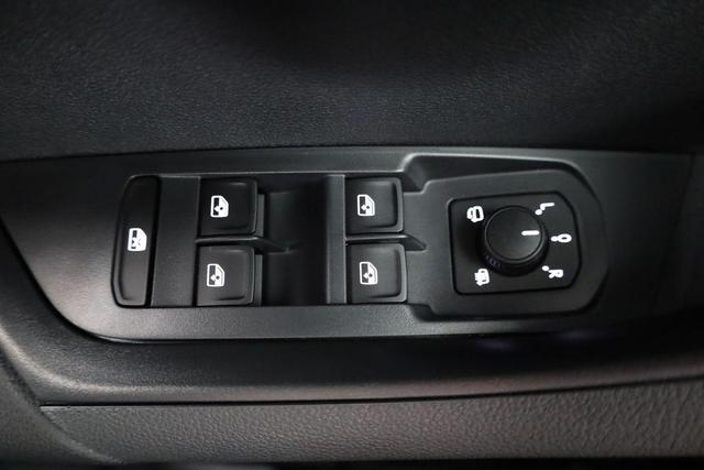 Skoda Karoq Sportline 1.5 TSI DSG Sportline, Navi, CANTON, Matrix, AreaView, Side, Kamera, el. Klappe, FS-beheizbar, 5 J.-Garantie 