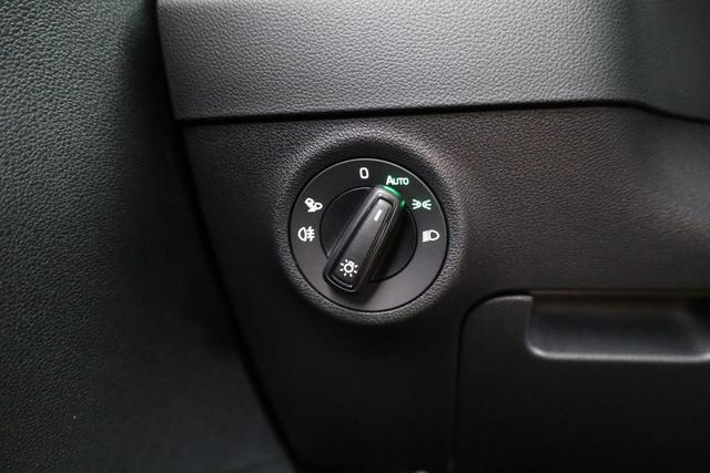 Skoda Karoq Sportline 1.5 TSI DSG Sportline, Navi, CANTON, Matrix, AreaView, Side, Kamera, el. Klappe, FS-beheizbar, 5 J.-Garantie 