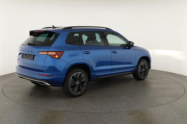 Skoda Karoq Sportline 1.5 TSI DSG Sportline, Navi, CANTON, Matrix, AreaView, Side, Kamera, el. Klappe, FS-beheizbar, 5 J.-Garantie 