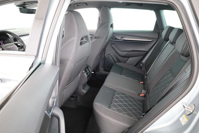 Skoda Karoq Sportline 1.5 TSI DSG Sportline, Pano, AHK, Navi, CANTON, Matrix, AreaView, Side, Kamera, el. Klappe, FS-beheizbar, 5 J.-Garantie 