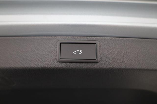 Skoda Karoq Sportline 1.5 TSI DSG Sportline, Pano, AHK, Navi, CANTON, Matrix, AreaView, Side, Kamera, el. Klappe, FS-beheizbar, 5 J.-Garantie 