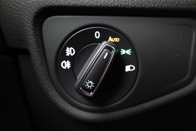 Volkswagen Touran Comfortline BMT/Start-Stopp 1.5 TSI DSG Comfortline, AHK, Navi, Side, Kamera, easyOpen, 17-Zoll, sofort, 4. J-Garantie 