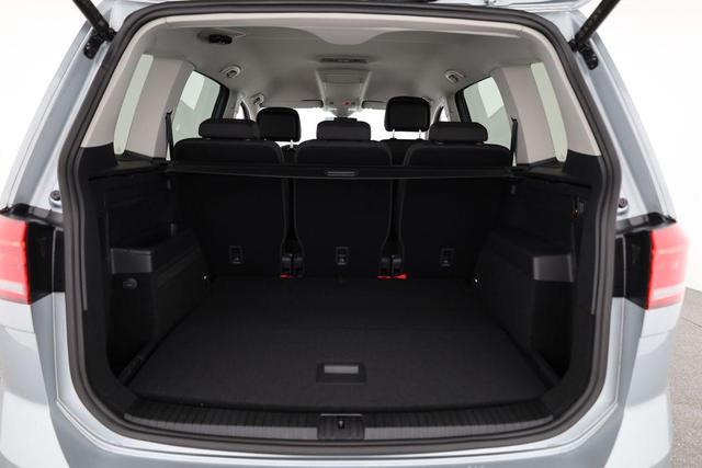 Volkswagen Touran Comfortline BMT/Start-Stopp 1.5 TSI DSG Comfortline, AHK, Navi, Side, Kamera, easyOpen, 17-Zoll, sofort, 4. J-Garantie 
