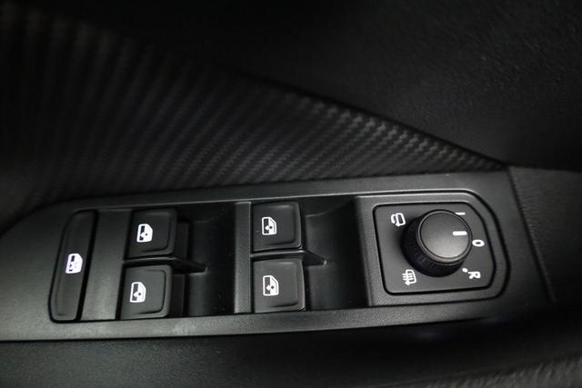 Skoda Kamiq Monte Carlo 1.0 TSI DSG Carlo, Pano, AHK, Navi, Matrix, el.Klappe, 18-Zoll, 5 J.-Garantie 