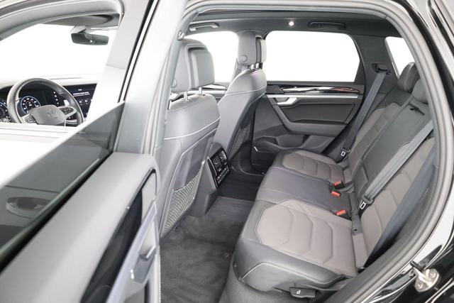 Volkswagen Touareg 3.0 TDI 210 kW 4Motion R-Line V6 Black, Pano, HUD, Leder, Luft, Standheizung 