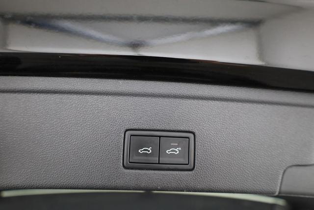 Volkswagen Touareg 3.0 TDI 210 kW 4Motion R-Line V6 Black, Pano, HUD, Leder, Luft, Standheizung 