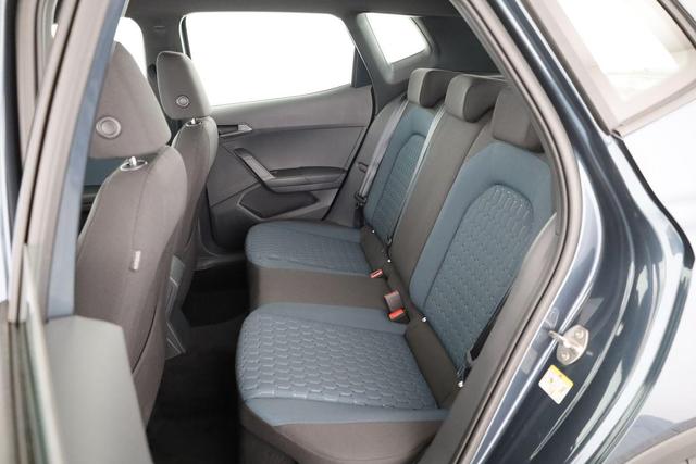 Seat Arona 1.0 TSI 85 kW Style DSG Style, AHK, Navi, ACC, Kamera, LED 