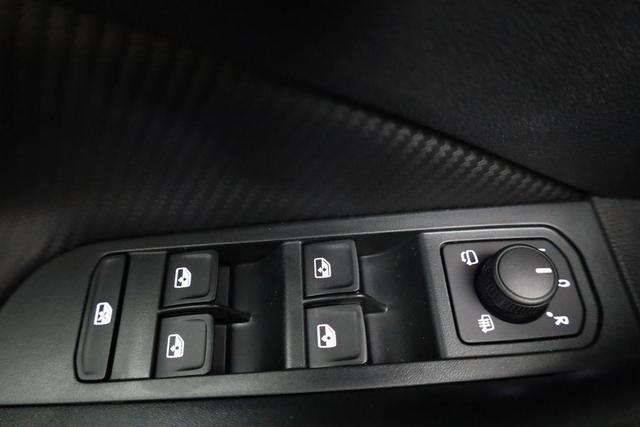 Skoda Kamiq Monte Carlo 1.0 TSI DSG Carlo, Pano, Matrix, Navi, Kamera, 17-Zoll, 5 J.-Garantie 