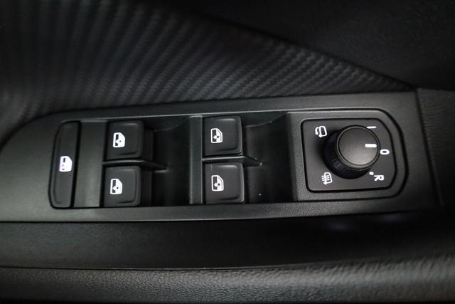Skoda Kamiq Monte Carlo 1.0 TSI DSG Carlo, Pano, Matrix, Navi, Kamera, 17-Zoll, 5 J.-Garantie 