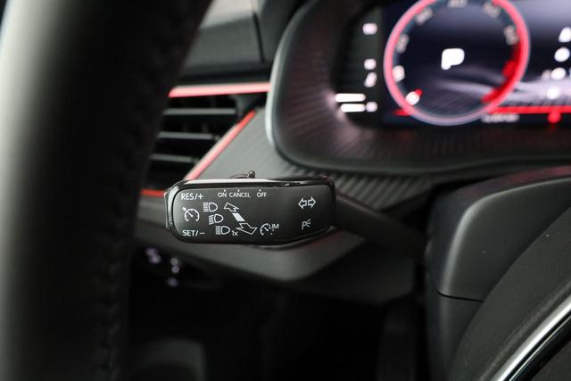 Skoda Kamiq Monte Carlo 1.0 TSI DSG Carlo, Pano, Matrix, Navi, Kamera, 17-Zoll, 5 J.-Garantie 